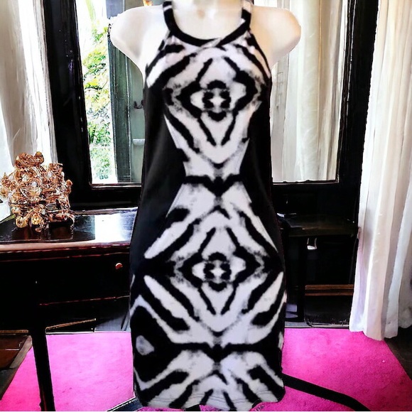 Bebe Dress Sleeveless Tribal Ink with Chain Trim Stretch NEW with tags - Picture 11 of 11